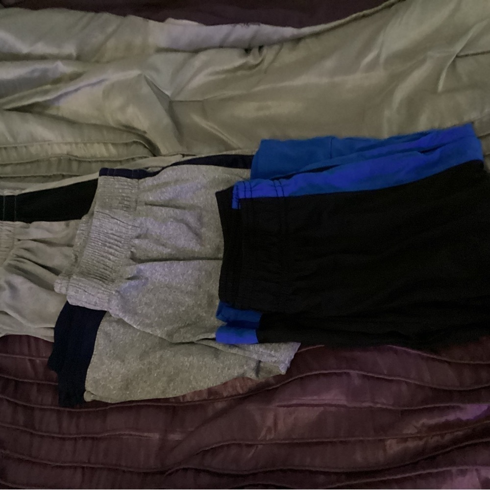 3 pack shorts- boys XL (Puma, Fila, Body Glove)